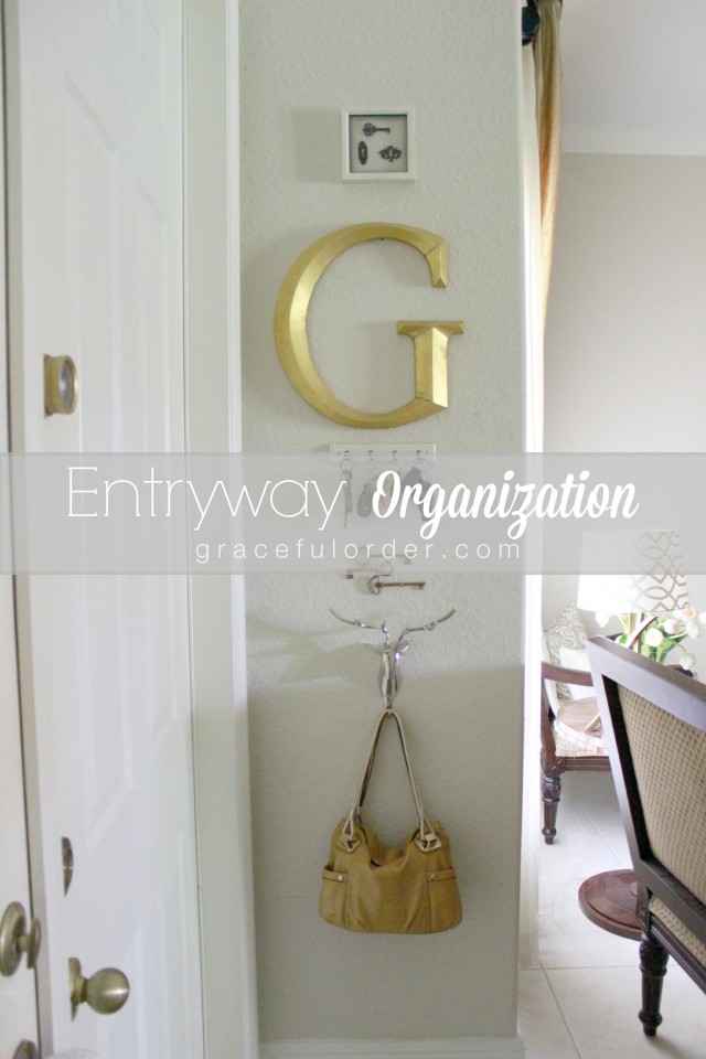 Organized entryway on A Bowl Full of Lemons