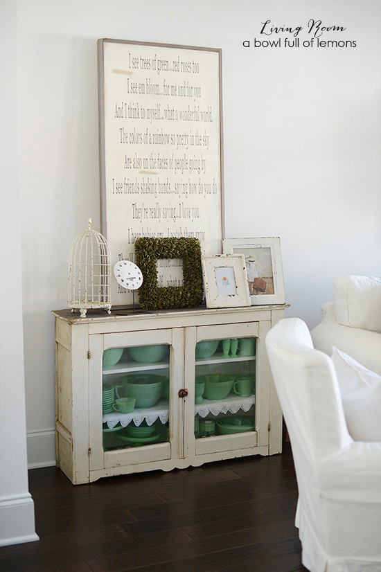 Living-Room-Decor-via-A-Bowl-Full-of-Lemons-3