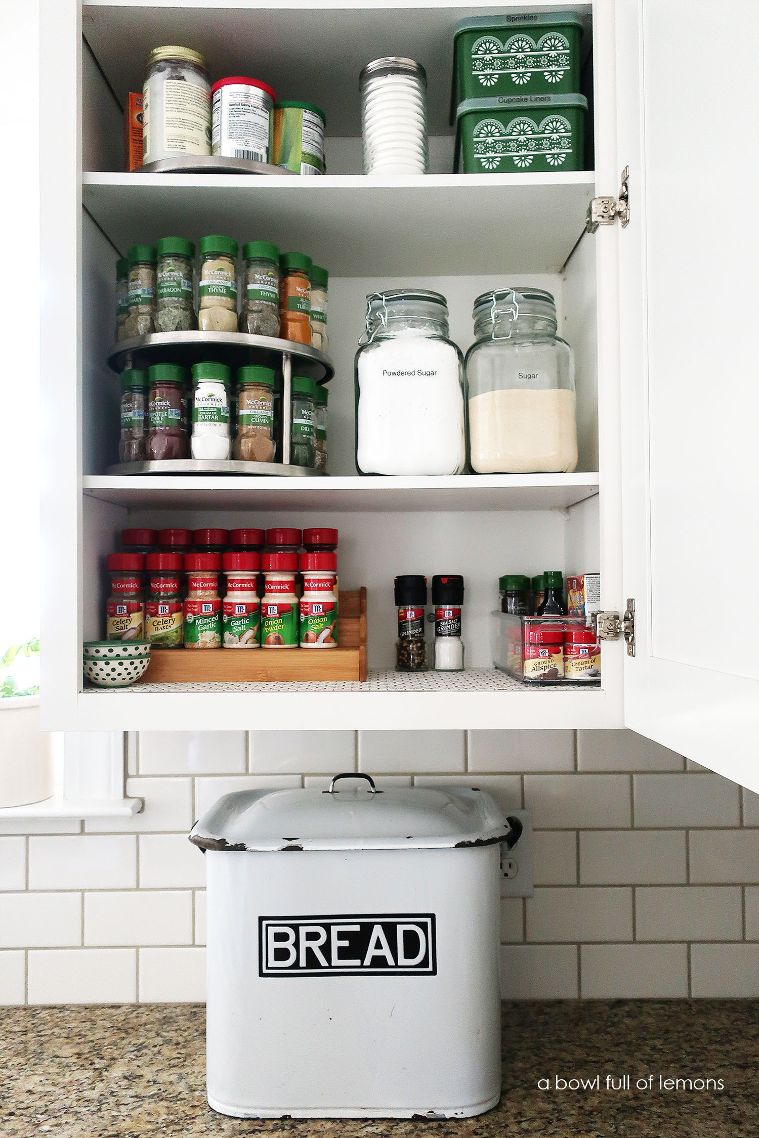 How to Organize a Spice Rack